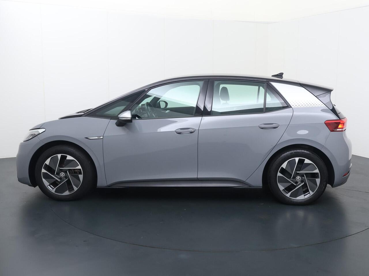 Volkswagen ID.3 First 58 kWh | 204 PK | SoH 89% | Adaptive cruise control | Voorstoelen verwarmd | Apple Carplay/Android Auto | LED verlichting |