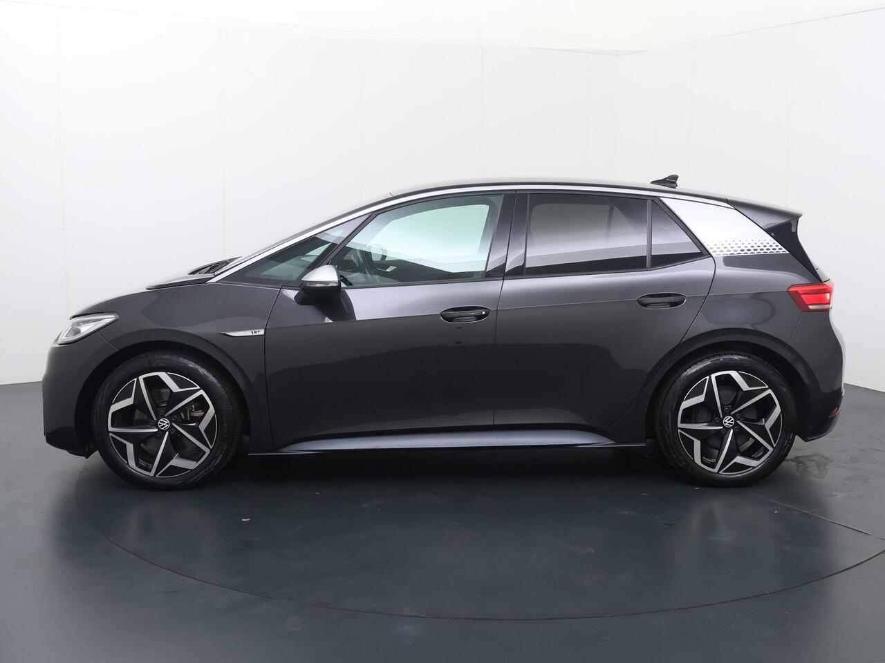Volkswagen ID.3 First Plus 58 kWh | 204 PK | Climate control | Matrix LED koplampen | Apple Carplay/Android Auto | 19" LM velgen |