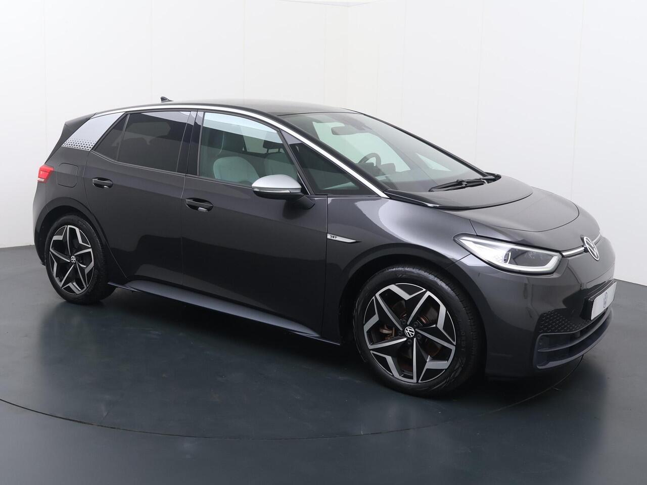 Volkswagen ID.3 First Plus 58 kWh | 204 PK | Climate control | Matrix LED koplampen | Apple Carplay/Android Auto | 19" LM velgen |