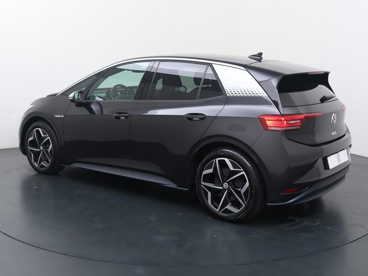 Volkswagen ID.3 First Plus 58 kWh | 204 PK | Climate control | Matrix LED koplampen | Apple Carplay/Android Auto | 19" LM velgen |