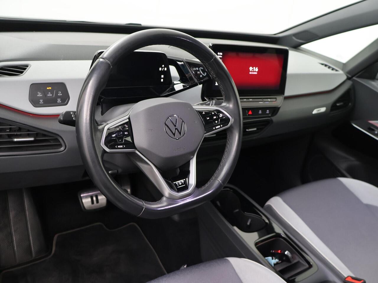 Volkswagen ID.3 First Plus 58 kWh | 204 PK | Climate control | Matrix LED koplampen | Apple Carplay/Android Auto | 19" LM velgen |