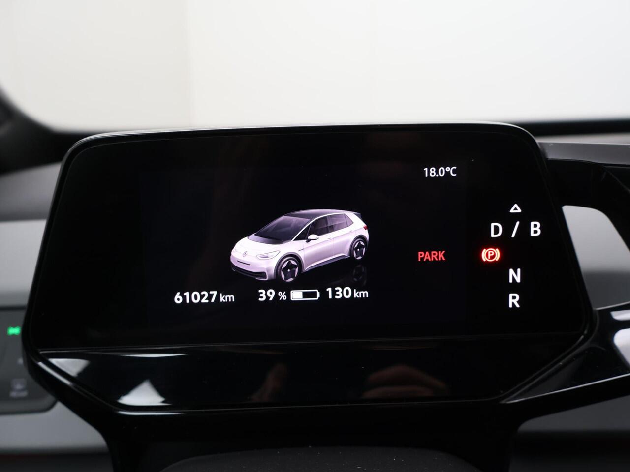 Volkswagen ID.3 First Plus 58 kWh | 204 PK | Climate control | Matrix LED koplampen | Apple Carplay/Android Auto | 19" LM velgen |