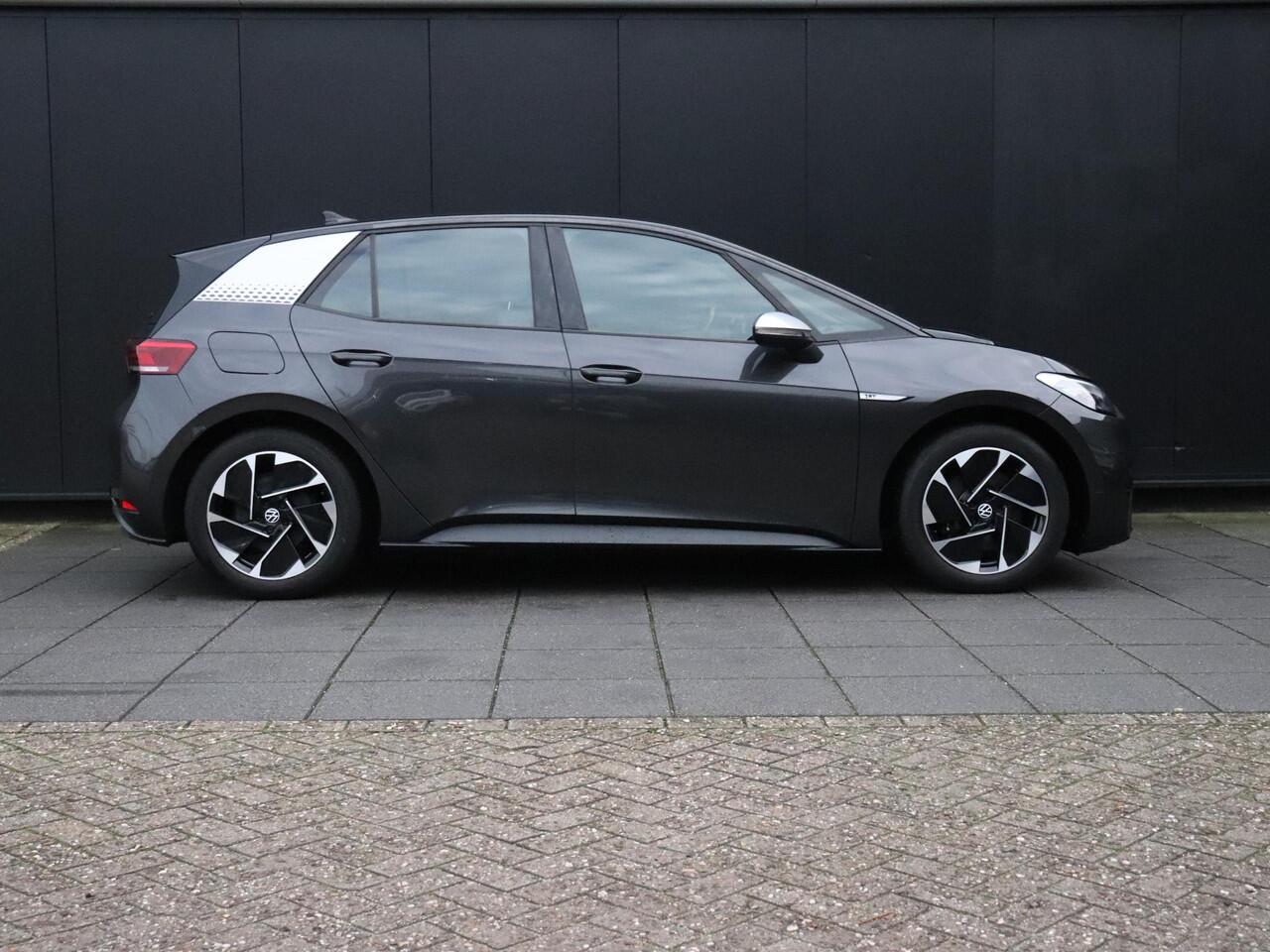 Volkswagen ID.3 First 58 kWh | PDC | SOH 91% | CRUISE | NAVI | APPLE CARPLAY | STOEL/STUURVERW. |