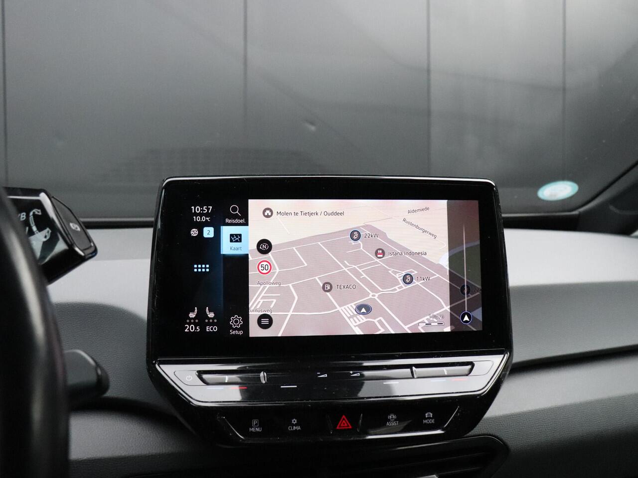 Volkswagen ID.3 First 58 kWh | PDC | SOH 91% | CRUISE | NAVI | APPLE CARPLAY | STOEL/STUURVERW. |