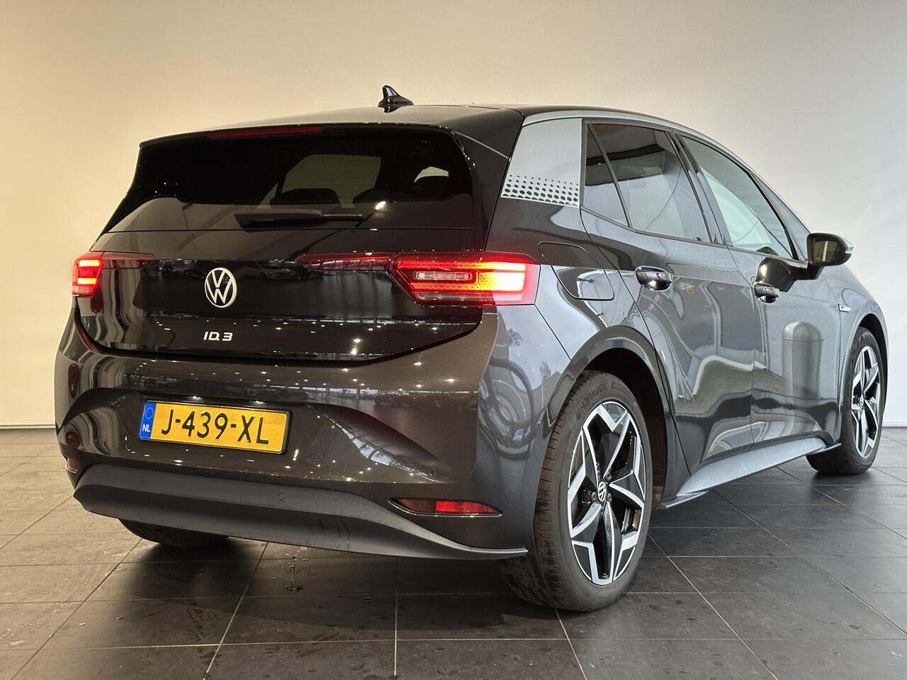 Volkswagen ID.3 First Plus 58 kWh SOH 94 % | NAVIGATIE | ACHTERUITRIJCAMERA | PARKEERSENSOREN VOOR-/ACHTER | APPLE CARPLAY/ANDROID AUTO