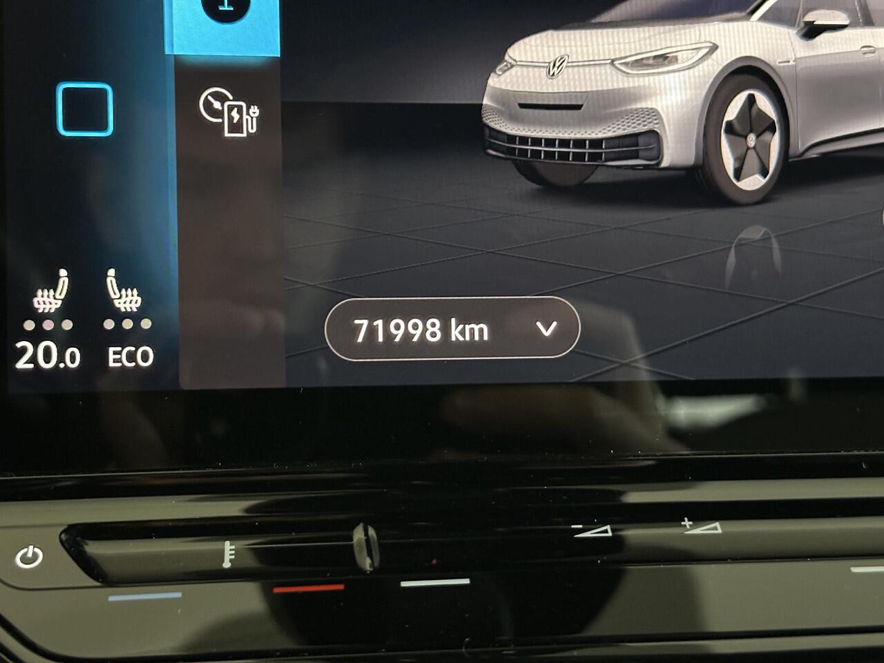 Volkswagen ID.3 First Plus 58 kWh SOH 94 % | NAVIGATIE | ACHTERUITRIJCAMERA | PARKEERSENSOREN VOOR-/ACHTER | APPLE CARPLAY/ANDROID AUTO