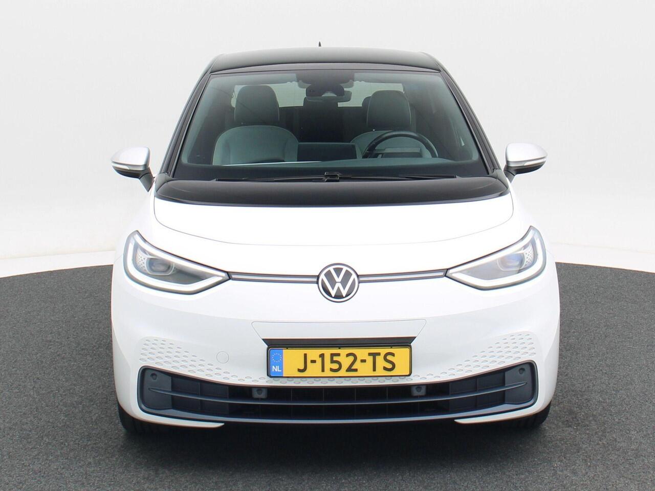 Volkswagen ID.3 First Plus 58 kWh 204 Pk Automaat | Adaptive Cruise | Climate Control | Stoelverwarming | Navigatie | Camera | Carplay | 19 inch | 124.915 Km!!