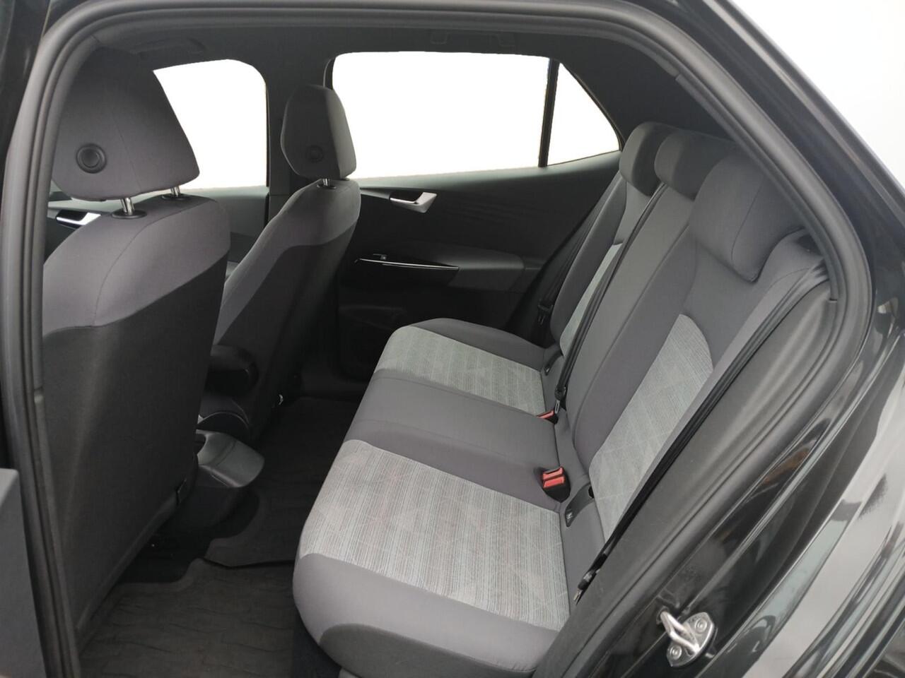 Volkswagen ID.3 First 58 kWh | Cruise adap | LED | Verw Stoelen | Stuurverwarming | LM Velgen | Clima |
