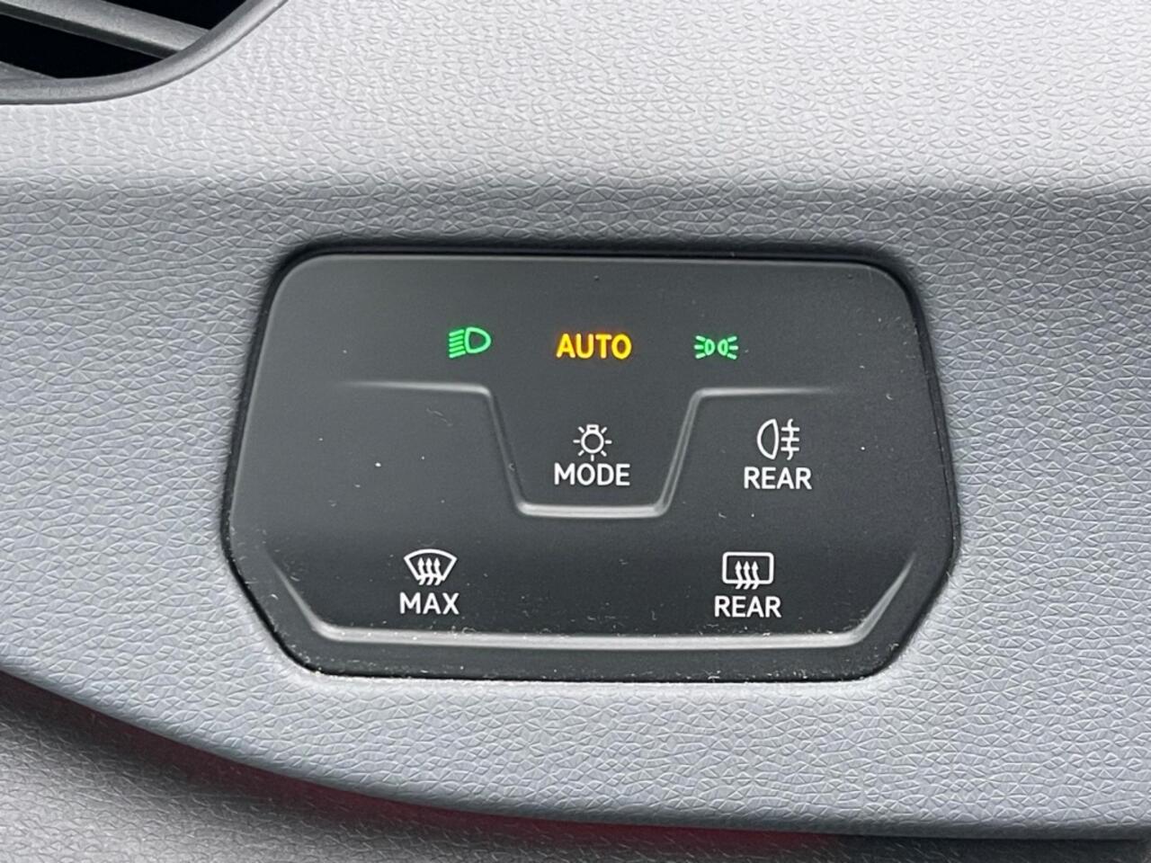 Volkswagen ID.3 Pro Performance 1ST 58kWh 204pk | SoH 89% | 18" Lmv | NL auto