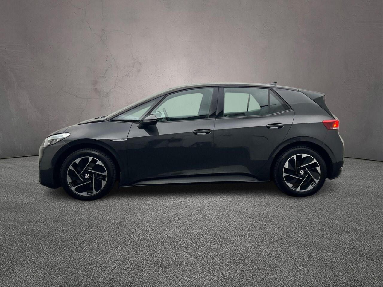 Volkswagen ID.3 Pro 204pk Automaat Warmtepomp, Adaptive cruise control, Navigatie, Stuurwiel verwarmd, Parkeersensoren, Stoelverwarming, LED koplampen, App connect