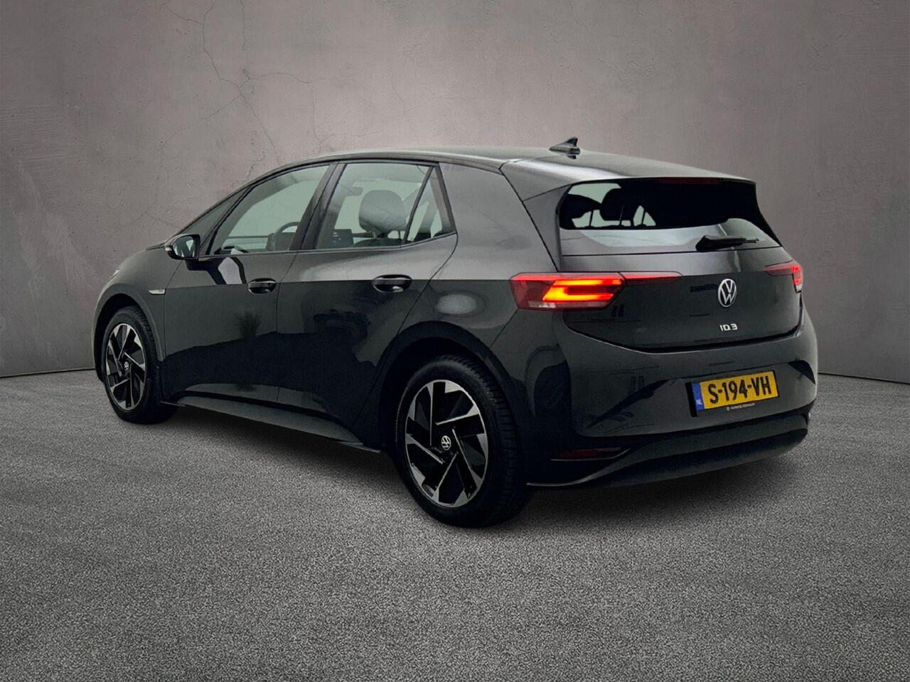 Volkswagen ID.3 Pro 204pk Automaat Warmtepomp, Adaptive cruise control, Navigatie, Stuurwiel verwarmd, Parkeersensoren, Stoelverwarming, LED koplampen, App connect