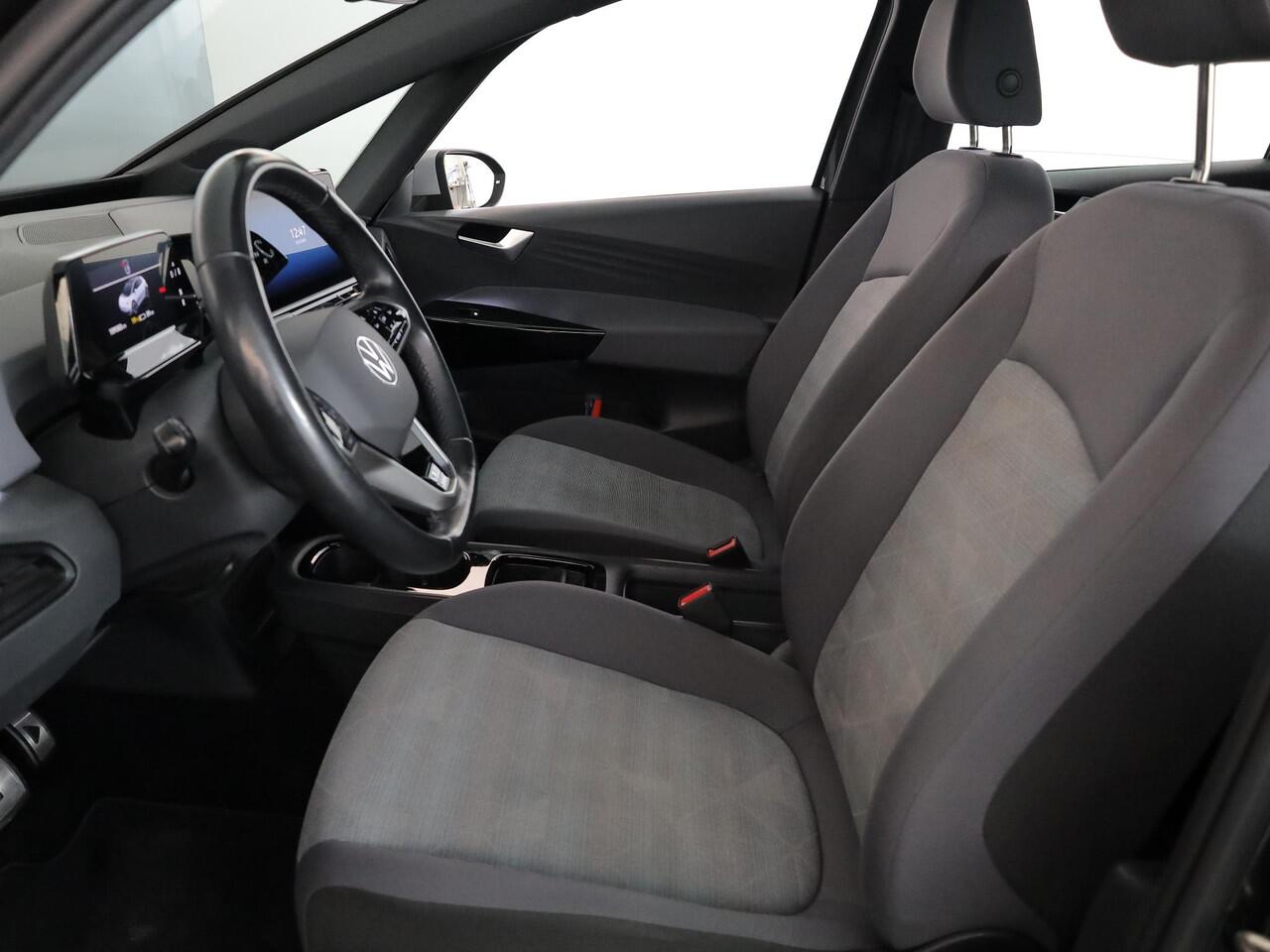 Volkswagen ID.3 First 58 kWh 93% SOH | 204 pk | Navigatie | Parkeersensoren | Adaptieve cruise control | Stoelverwarming | Apple Carplay/Android Auto | 93% SOH