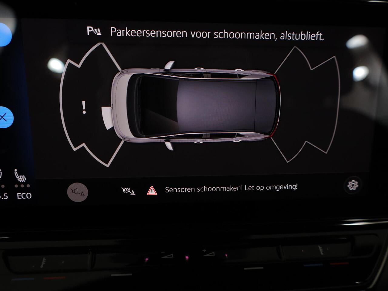 Volkswagen ID.3 First 58 kWh 93% SOH | 204 pk | Navigatie | Parkeersensoren | Adaptieve cruise control | Stoelverwarming | Apple Carplay/Android Auto | 93% SOH