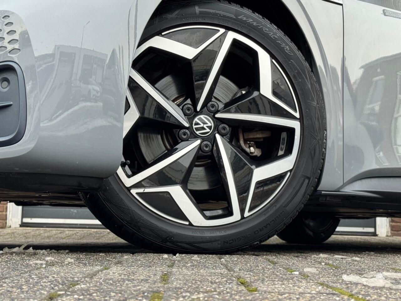 Volkswagen ID.3 PRO 1ST PLUS 58 KWH NAVI/LED/CARPLAY/STOELVERW/LMV/NL-AUTO/1E EIG.