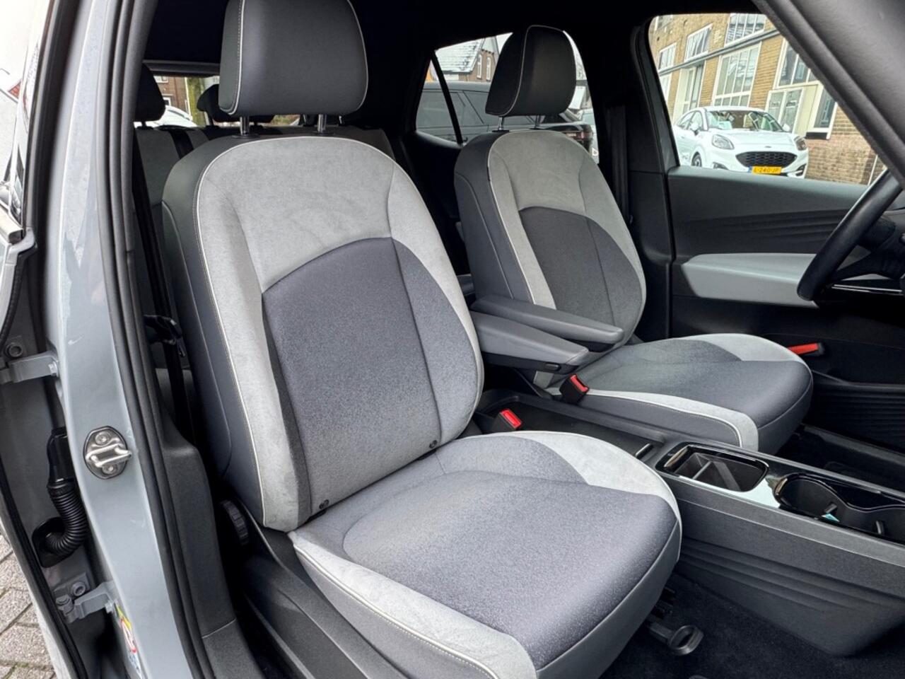 Volkswagen ID.3 PRO 1ST PLUS 58 KWH NAVI/LED/CARPLAY/STOELVERW/LMV/NL-AUTO/1E EIG.