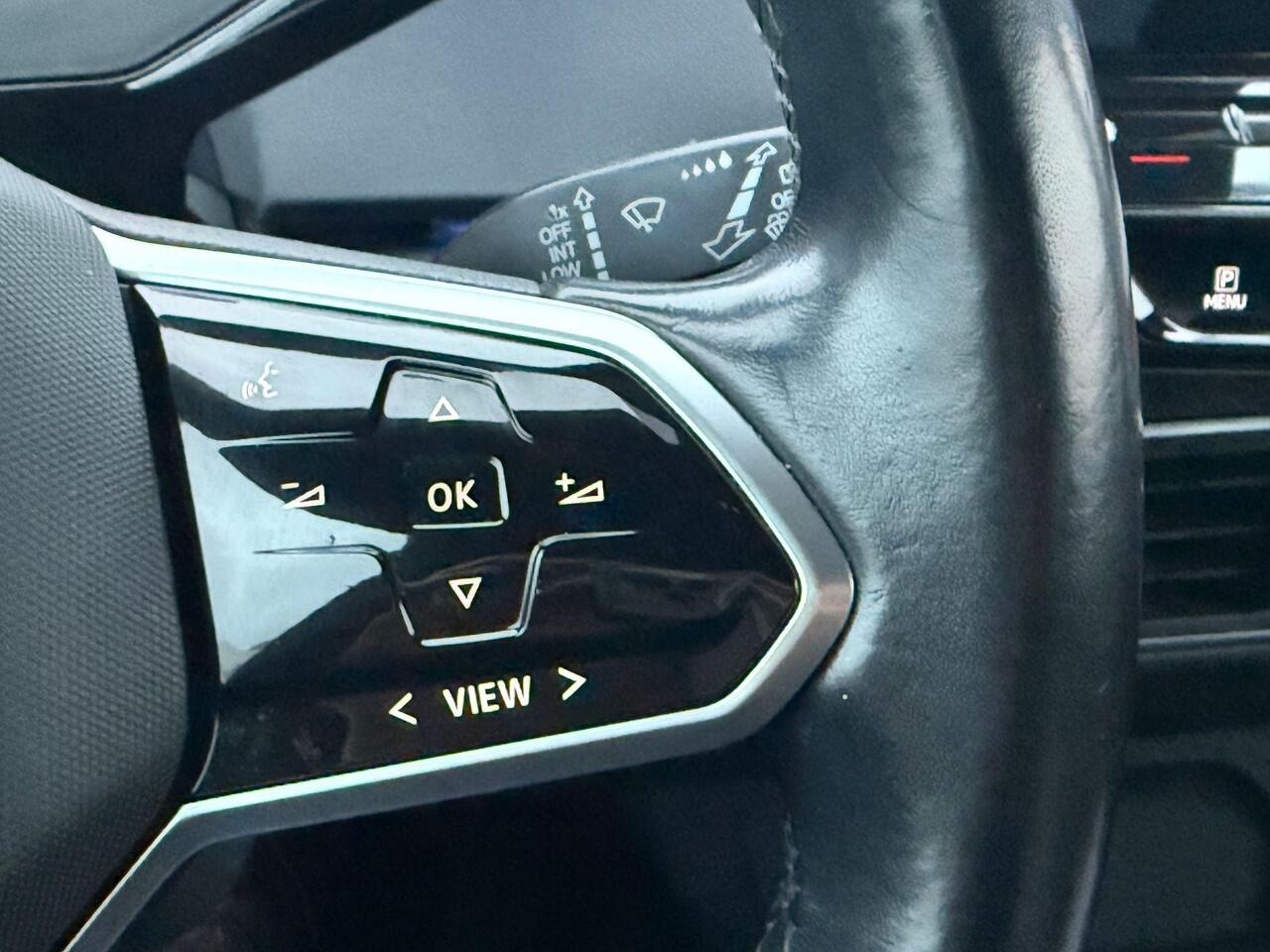 Volkswagen ID.3 Life 58 kWh 93% SOH | 204PK | Parkeersensoren voor + achter | Sfeerverlichting | Navigatie | Stoelverwarming