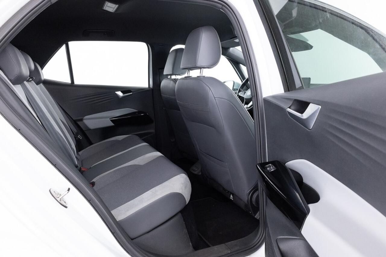 Volkswagen ID.3 First Plus 58 kWh | Full LED | NAVI *SOH91%* ? 1e Eigenaar