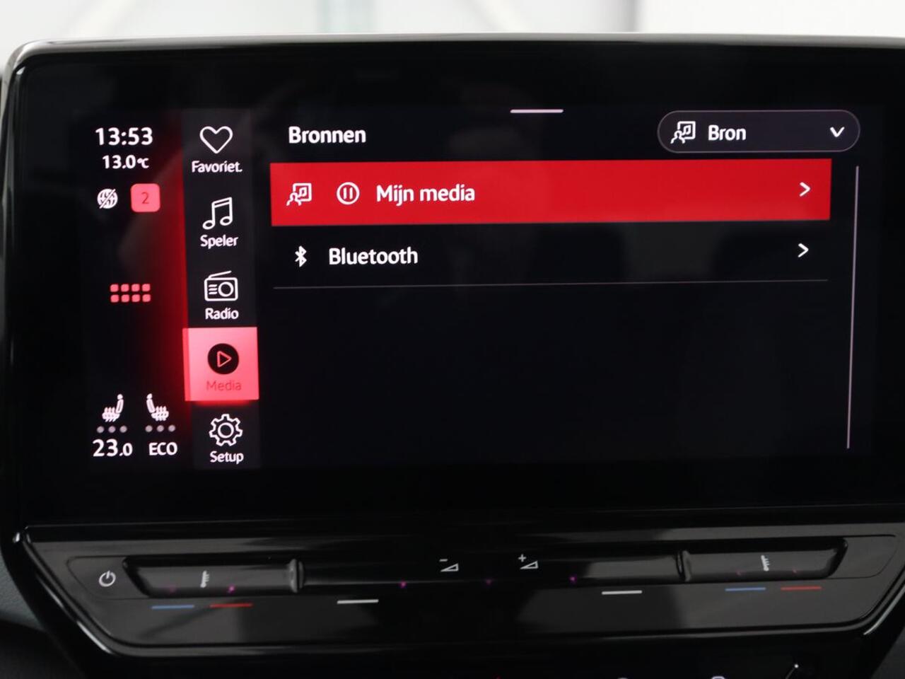 Volkswagen ID.3 58 kWh | Stoel & stuurverwarming | Matrix LED | Adaptive cruise | Carplay | Sfeerverlichting | Camera | Navigatie | DAB | Keyless | Parkeerhulp