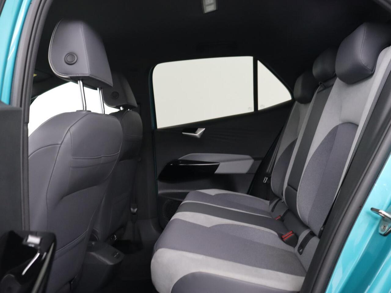 Volkswagen ID.3 58 kWh | Stoel & stuurverwarming | Matrix LED | Adaptive cruise | Carplay | Sfeerverlichting | Camera | Navigatie | DAB | Keyless | Parkeerhulp