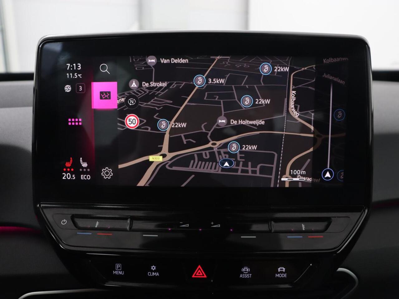 Volkswagen ID.3 First 58 kWh | Stoel & stuurverwarming | Adaptive cruise | Camera | Carplay | Navigatie | Full LED | Parkeerhulp | 18" lichtmetalen velgen