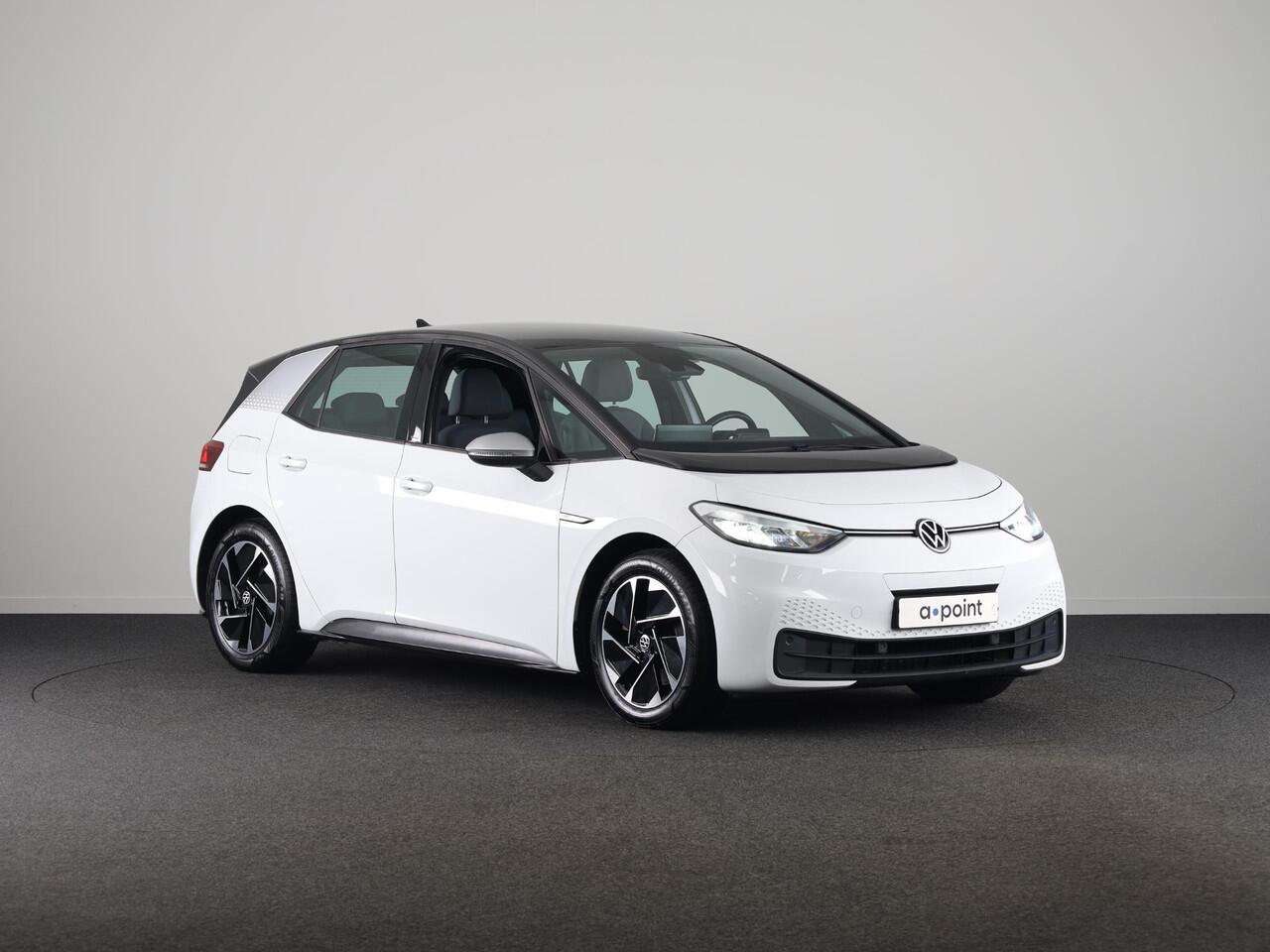 Volkswagen ID.3 First 58 kWh 204 PK | SOH 93% | Steunhaak | Navigatie | Parkeersensoren | Stoelverwarming |