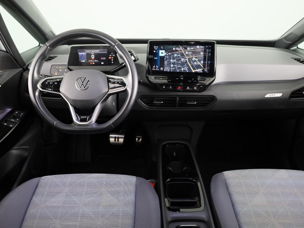 Volkswagen ID.3 First 58 kWh 204 PK | SOH 93% | Steunhaak | Navigatie | Parkeersensoren | Stoelverwarming |
