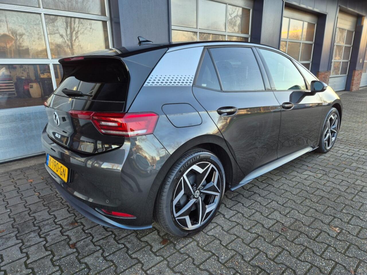 Volkswagen ID.3 FIRST PLUS 58 KWH, BTW auto, 204pk, Stoelverwarming, Camera, ALL IN PRIJS!