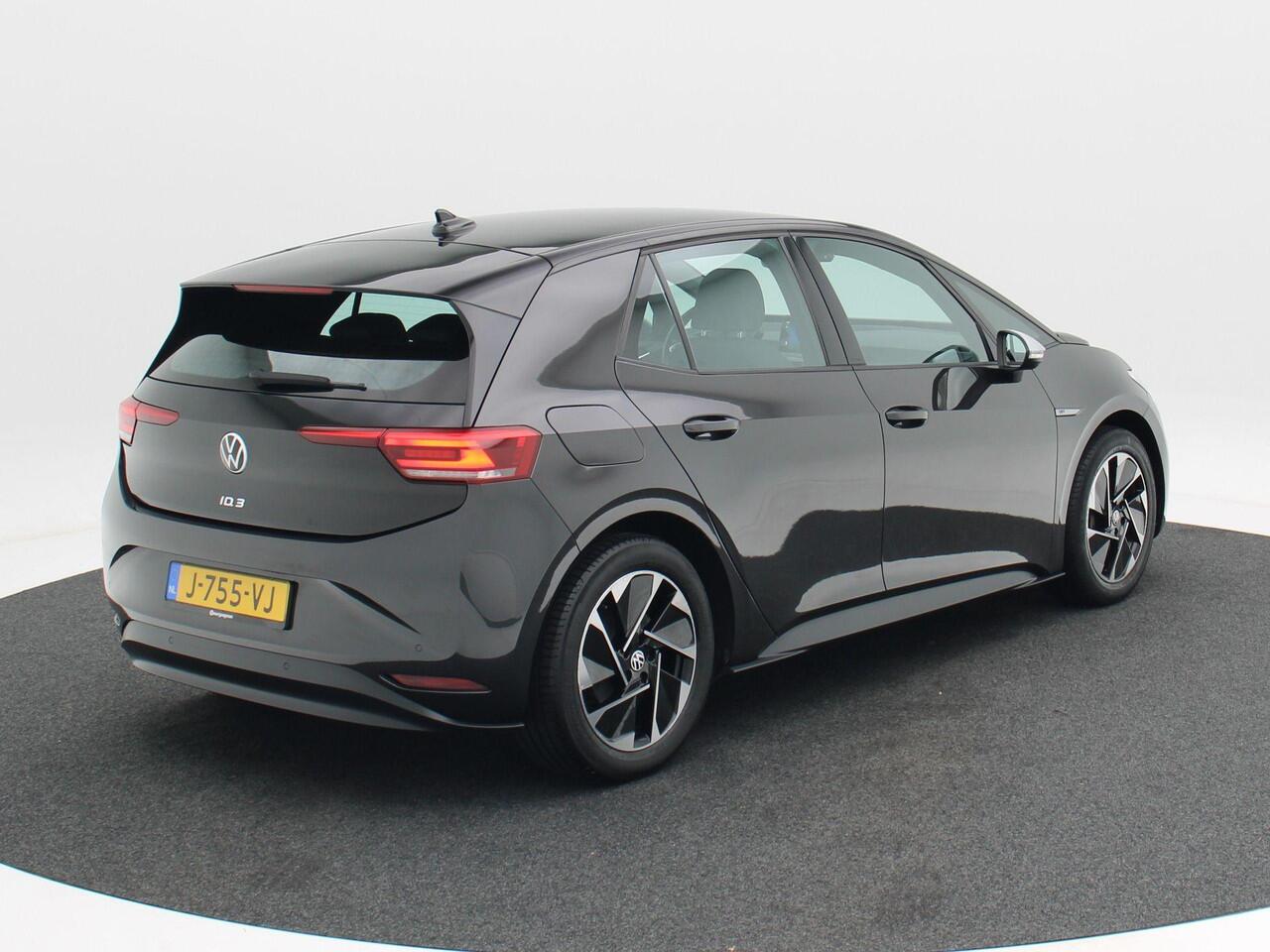 Volkswagen ID.3 First 58 kWh 204 Pk Automaat | Adaptive Cruise | Navigatiesysteem | Stoelverwarming | CarPlay | LED | 18 Inch