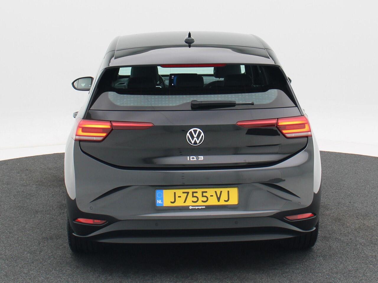 Volkswagen ID.3 First 58 kWh 204 Pk Automaat | Adaptive Cruise | Navigatiesysteem | Stoelverwarming | CarPlay | LED | 18 Inch