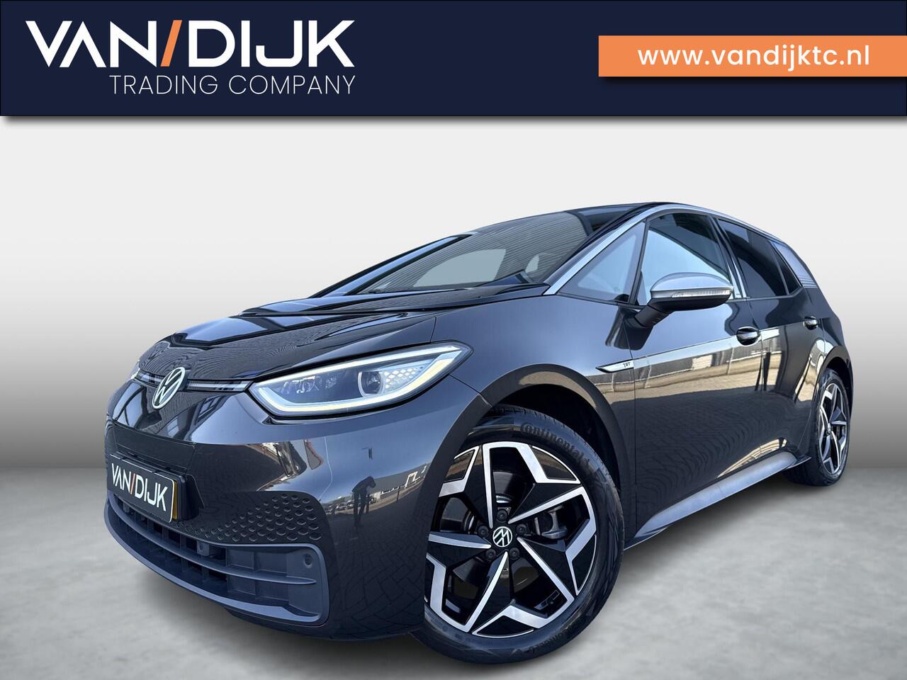 Volkswagen ID.3 First Plus 58 kWh ?SOH 93.7% ?Rijklaarprijs ?Matrix LED ?Full LED ?Alcantara ?Sfeerverlichting ?Navigatie ?Camera ?Lichtmetaal 19" ?Parkeersensoren