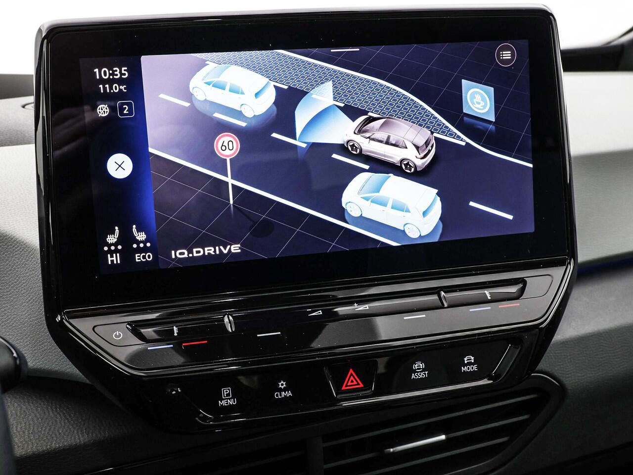 Volkswagen ID.3 First Max 204pk 58 kWh · Panoramadak · Camera · Apple/Android Car Play · Dodehoek Detectie · 20'' Inch · Steunhaak ·