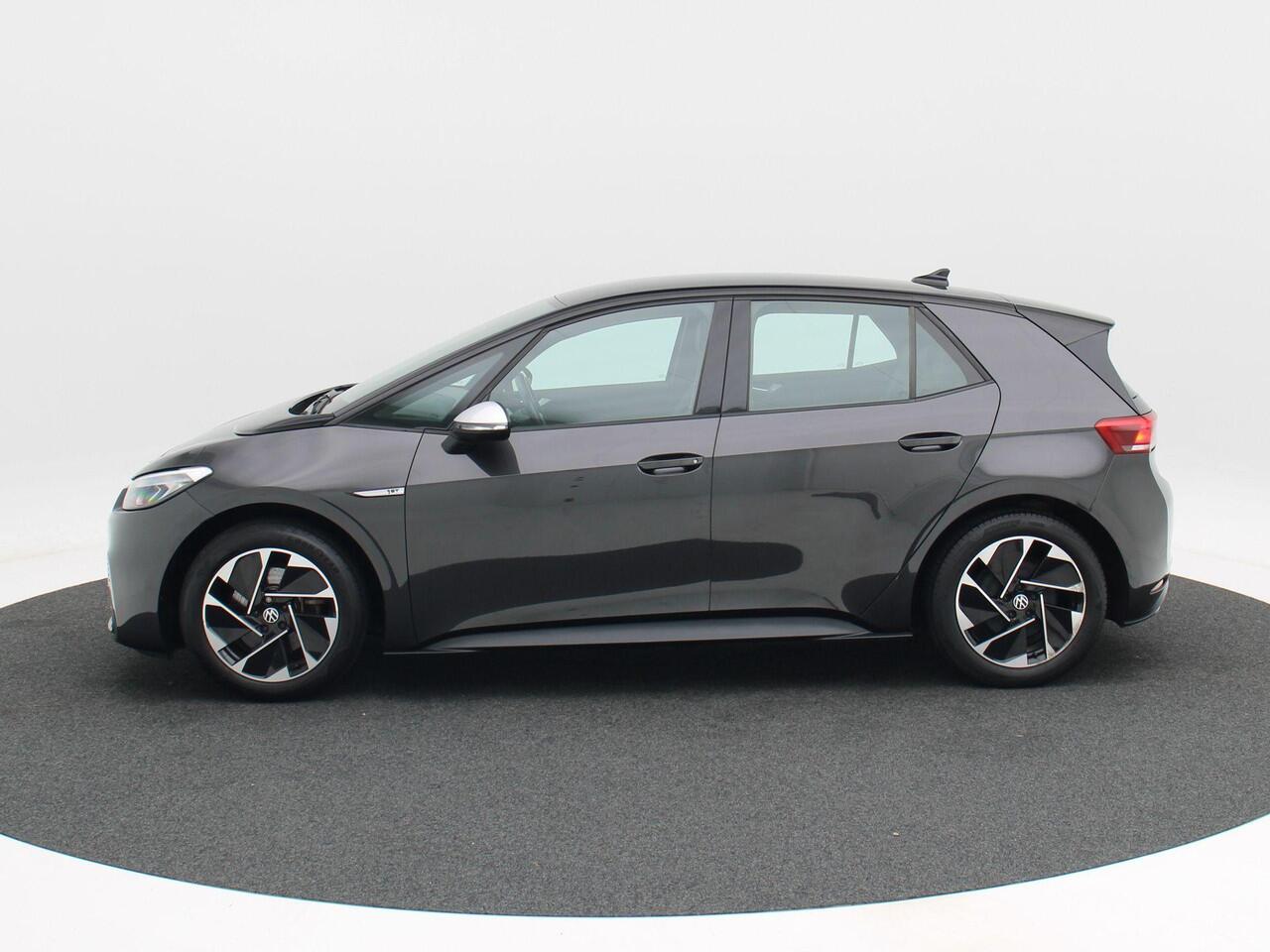 Volkswagen ID.3 First 58 kWh 204 Pk | Trekhaak Afneembaar | Adaptive Cruise | Virtual Cockpit | Stoelverwarming | LED | CarPlay | 18 Inch