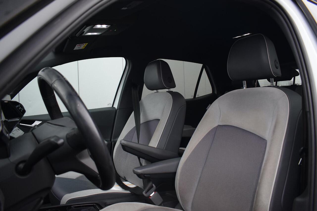 Volkswagen ID.3 First Plus 58 kWh | SOH: 93,5% | Apple CarPlay | Keyless | 19'' LM | Stoelverwarming