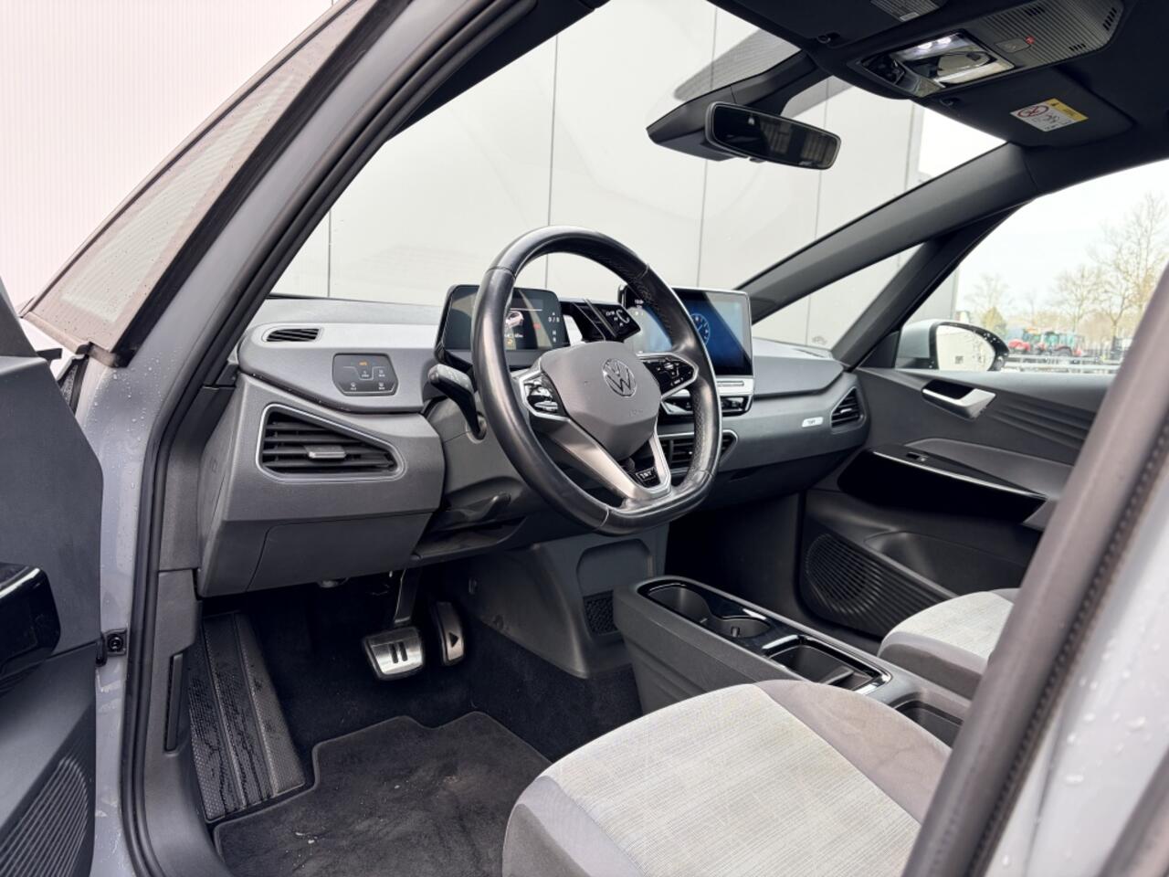 Volkswagen ID.3 First 58 kWh - 92.3% accu - trekhaak - nap! -