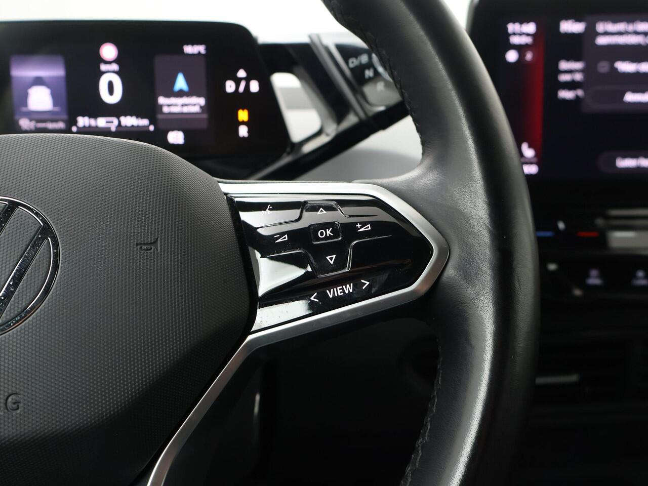 Volkswagen ID.3 First Plus 58 kWh | 204 PK | SoH 90% | Navigatiesysteem | Matrix LED koplampen | Achteruitrijcamera | Voorstoelen verwarmd |