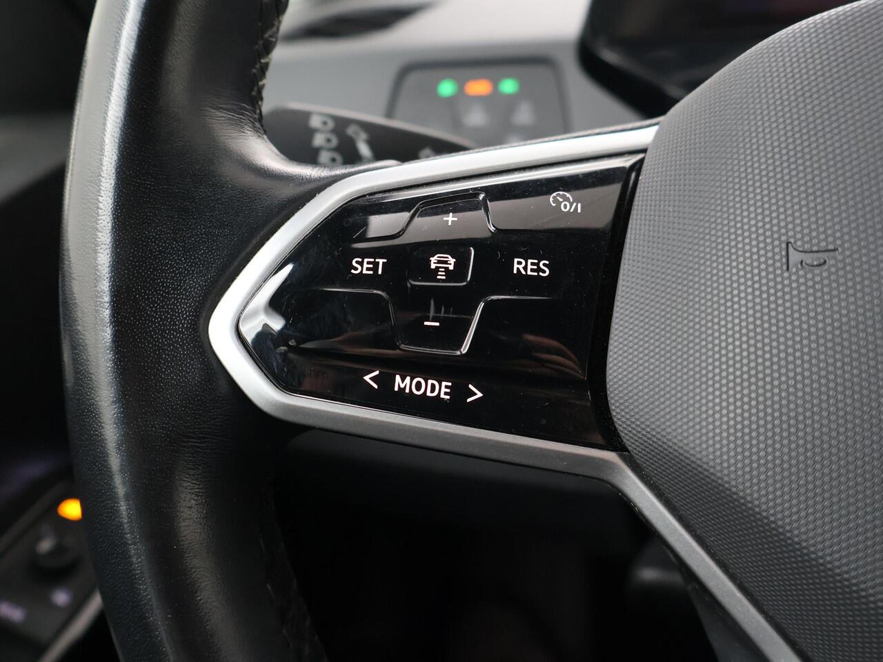 Volkswagen ID.3 First 58 kWh | 204 PK | SoH 89% | Adaptive cruise control | Voorstoelen verwarmd | Apple Carplay/Android Auto | LED verlichting |