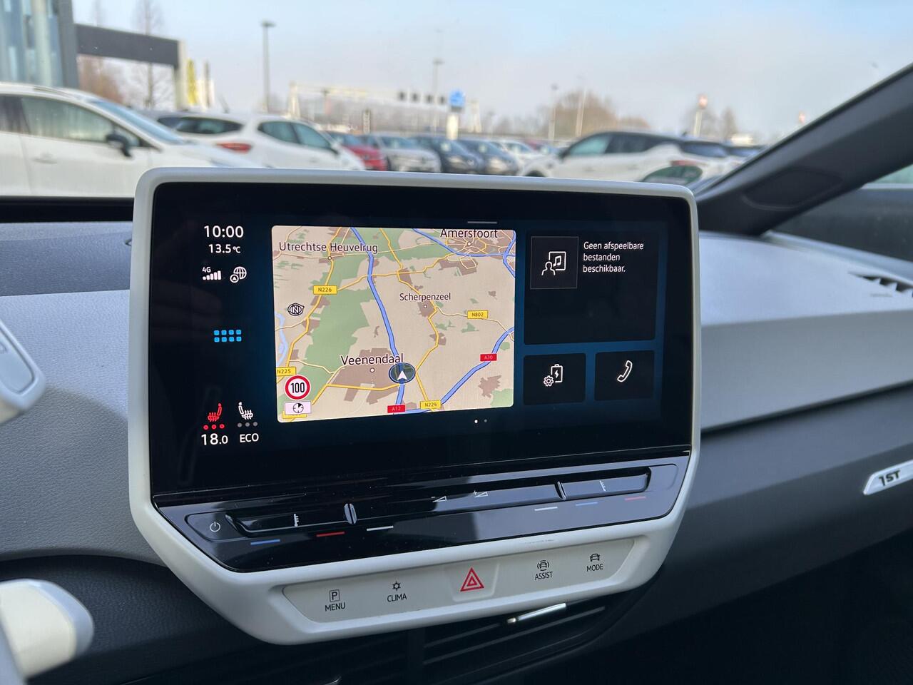 Volkswagen ID.3 First Plus 58 kWh | SoH 93% | Dealer Onderhouden | Winter Pack | Navi+Camera