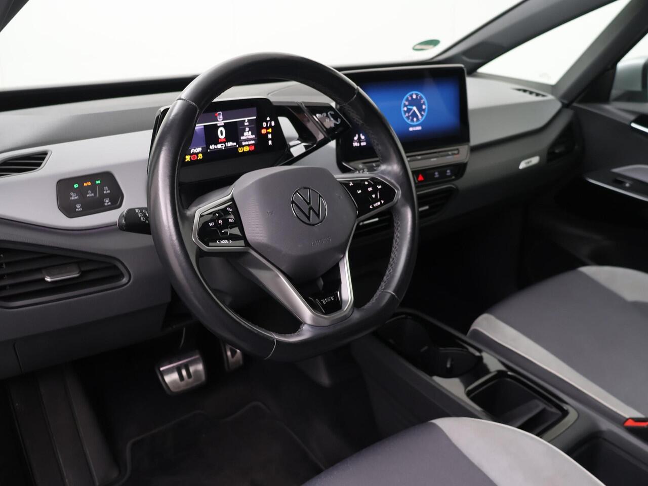 Volkswagen ID.3 First Plus 58 kWh | 204 PK | Adaptive cruise control | Navigatiesysteem | Matrix LED koplampen | Parkeersensoren |