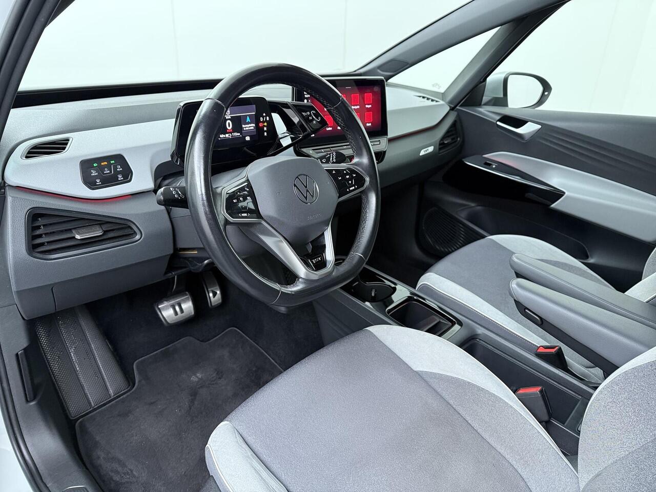 Volkswagen ID.3 First Plus 58 kWh | 204 PK | SoH 89% | Lane assist | Adaptive cruise control | Climate control | Apple Carplay/Android Auto |