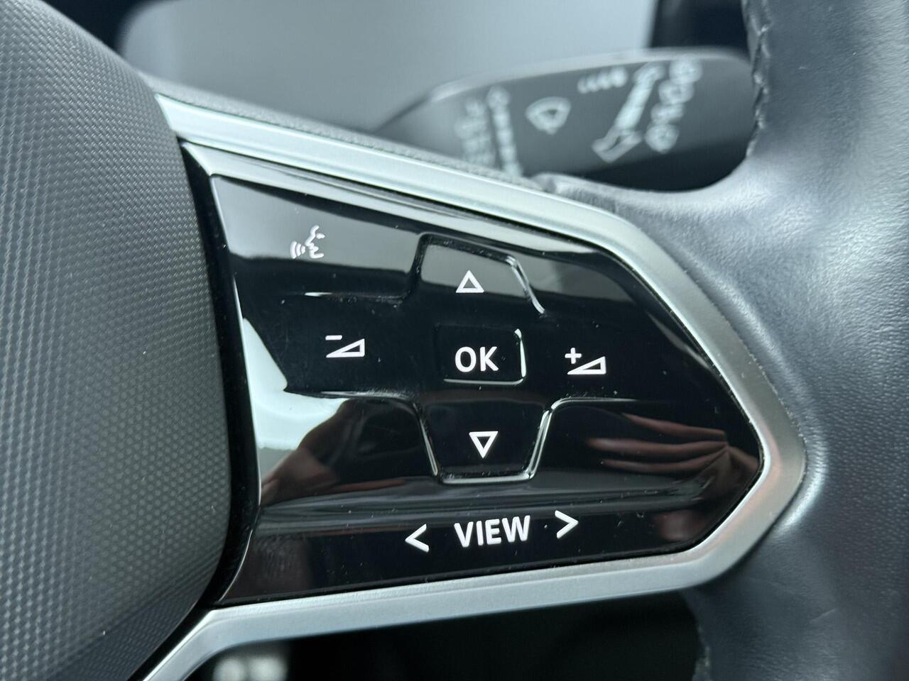 Volkswagen ID.3 First Plus 58 kWh | 204 PK | SoH 89% | Matrix LED koplampen | Adaptive cruise control | Achteruitrijcamera | Apple Carplay/Android Auto |