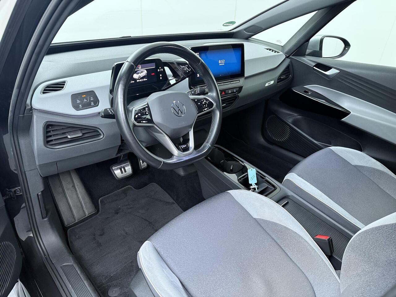 Volkswagen ID.3 First Plus 58 kWh | 204 PK | SoH 89% | Matrix LED koplampen | Adaptive cruise control | Achteruitrijcamera | Apple Carplay/Android Auto |