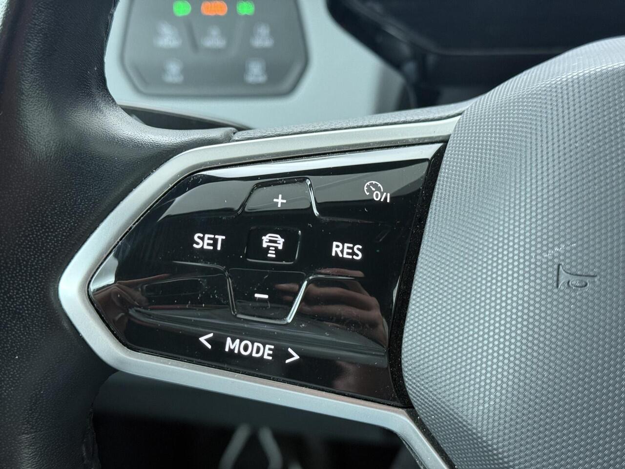Volkswagen ID.3 First Plus 58 kWh | 204 PK | SoH 89% | Matrix LED koplampen | Adaptive cruise control | Achteruitrijcamera | Apple Carplay/Android Auto |