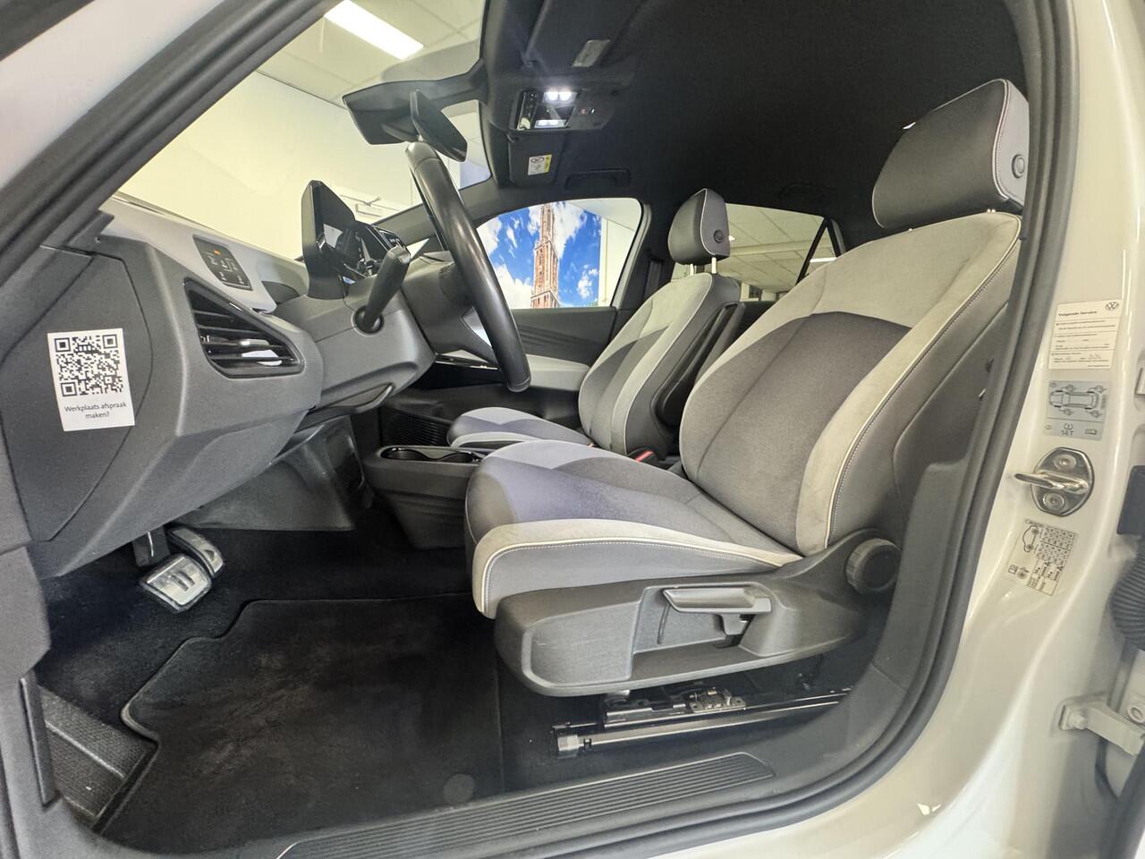Volkswagen ID.3 First Plus 58 kWh | SOH 94 % | Carplay | Navigatie | 20" LM velgen | Camera