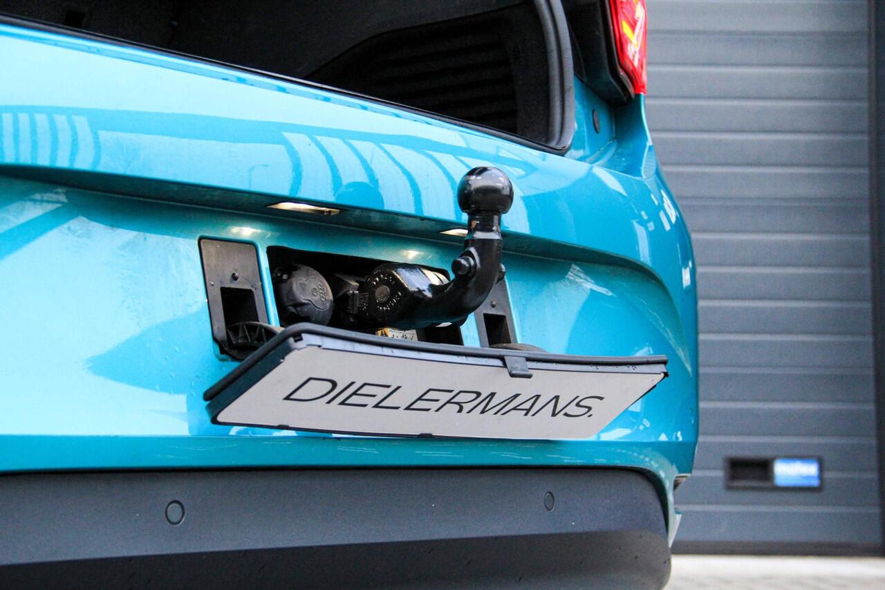 Volkswagen ID.3 Max First Edition | Vol optie!! | Panorama dak | Trekhaak | BTW voertuig | SOH 92%