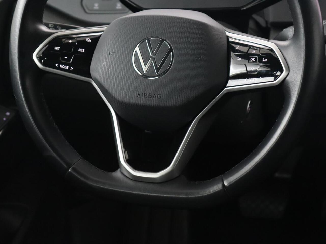 Volkswagen ID.3 Life 58 kWh | Carplay | Sfeerverlichting | Cruise Control | Stoelverwarming | Stuurverwarming | Parkeersensor | Navigatie | Climate controle