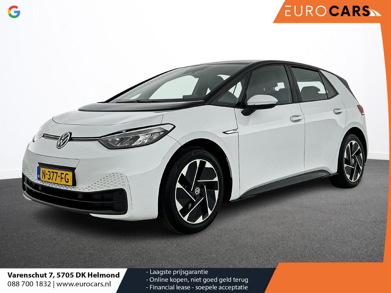 Volkswagen ID.3 Life 58 kWh Navigatie Apple Carplay/Android Auto Parkeersensoren Adaptive Cruise Control Stoel- en stuurverwarming Lichtmetalen velgen Climate Control