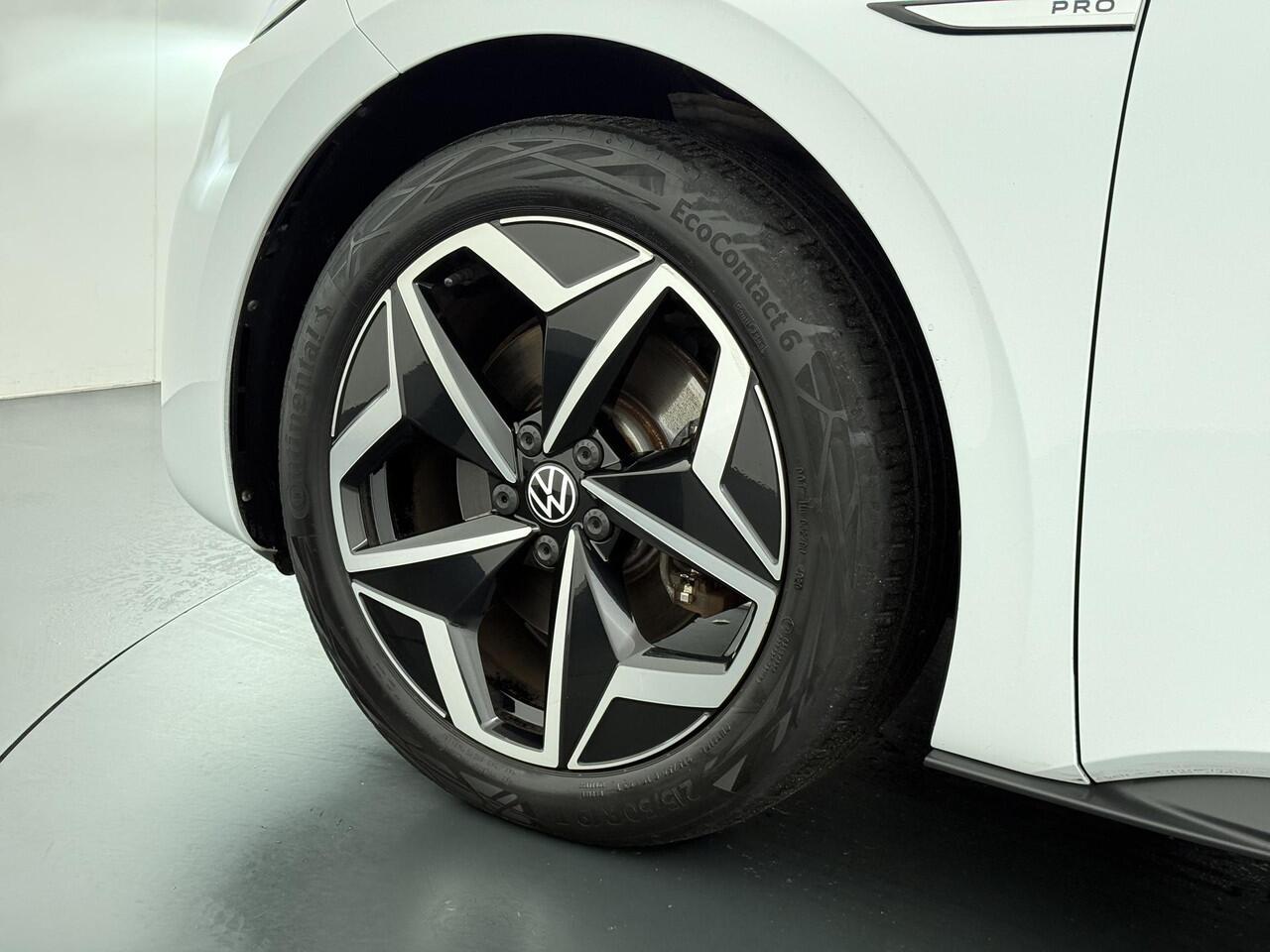 Volkswagen ID.3 PRO PERFORMANCE 58 kWh 204 PK | SOH91% | Warmtepomp | Stoel- & Stuurverwarming | Trekhaak | Adaptieve Cruise Control | Lane Assist