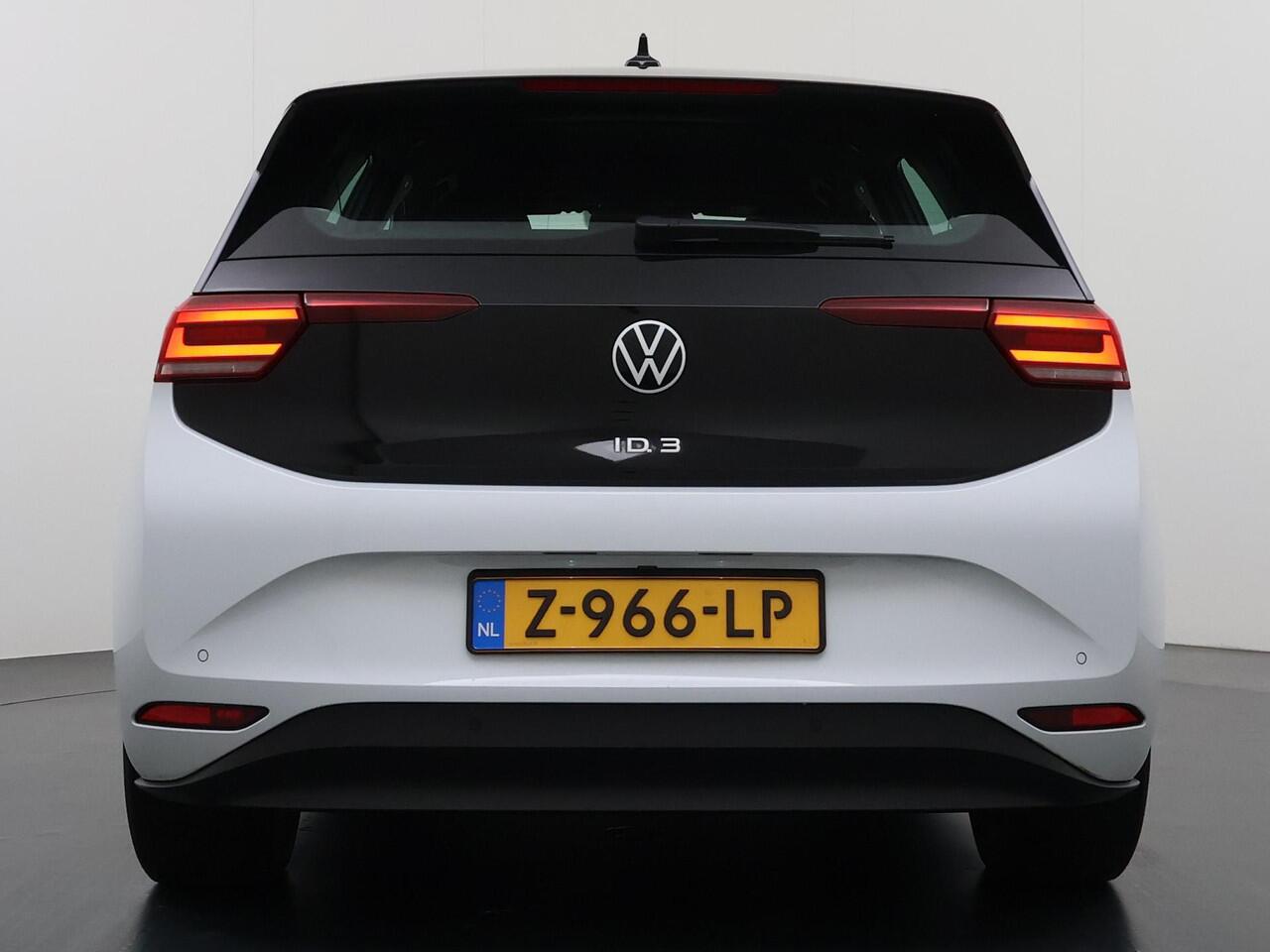Volkswagen ID.3 PRO PERFORMANCE 58 kWh 204 PK | SOH91% | Warmtepomp | Stoel- & Stuurverwarming | Trekhaak | Adaptieve Cruise Control | Lane Assist