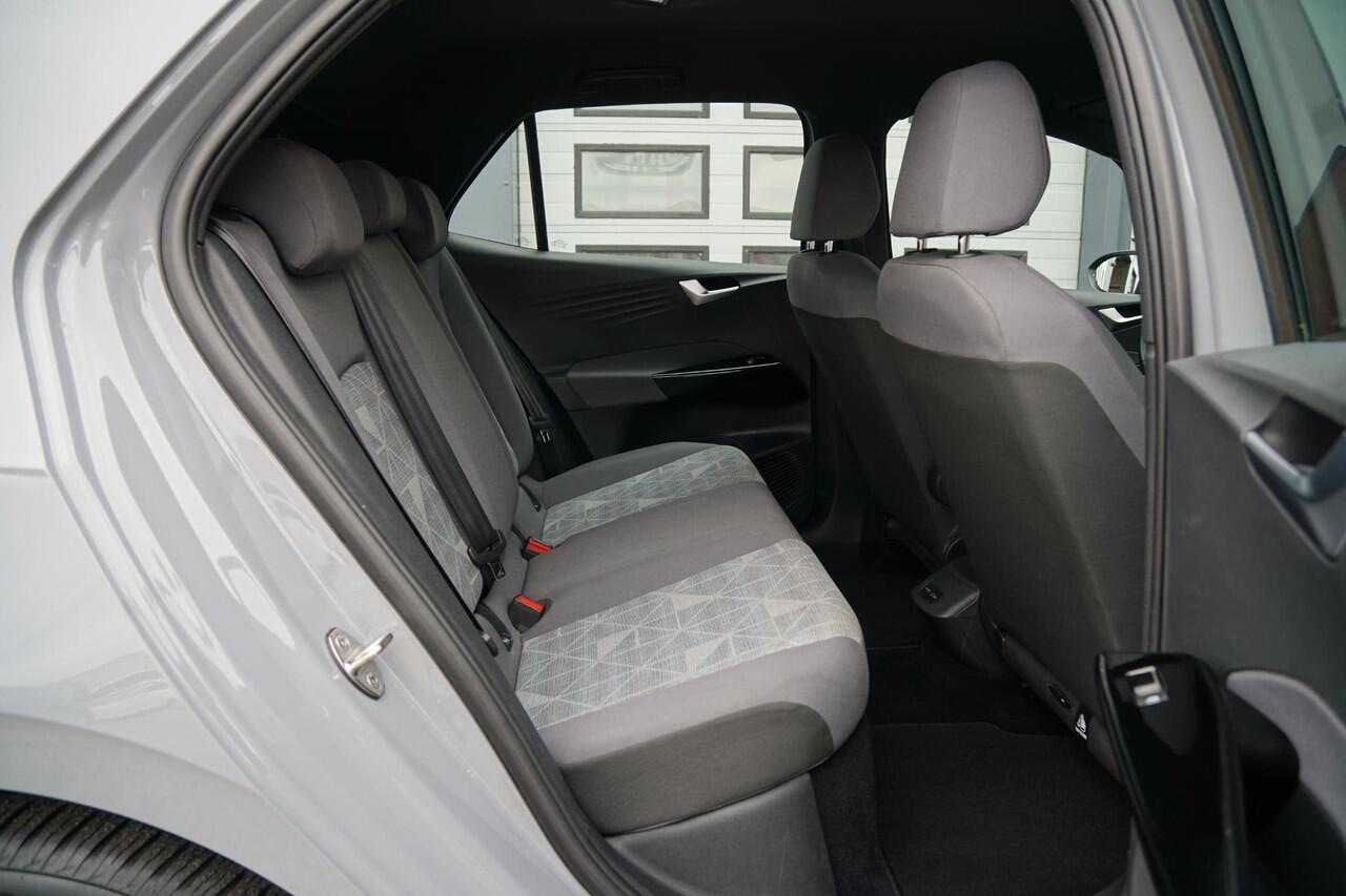 Volkswagen ID.3 City 45 kWh 1e eigenaar *INCL BTW* + Led / Apple Carplay / Sensoren / Sfeerverlichting