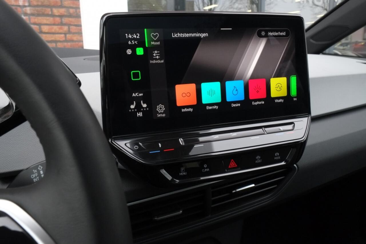 Volkswagen ID.3 Pro 58 kWh, Panoramadak, Head-up, Achteruitrijcamera